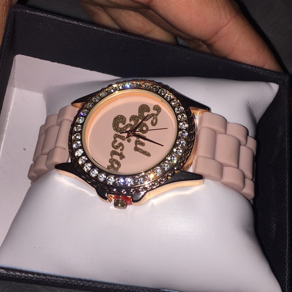 Watch - Picture 3 of 4